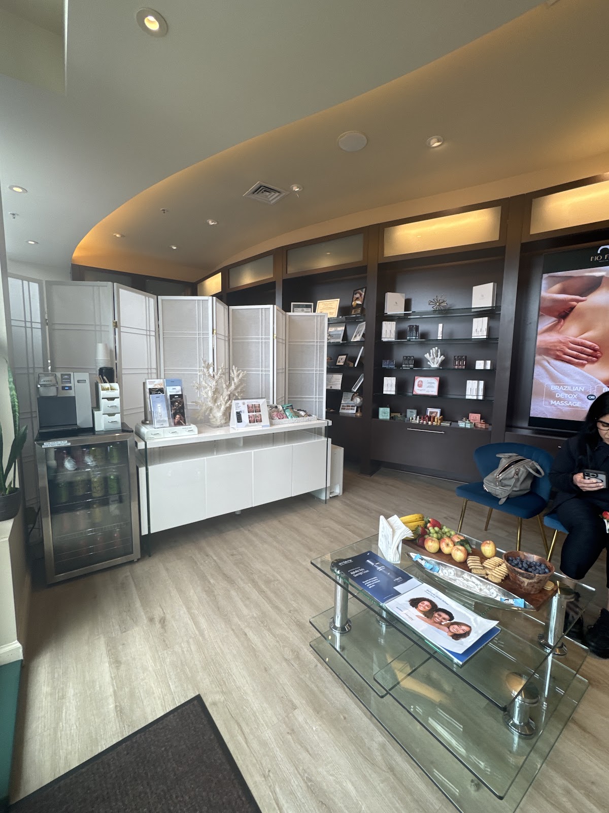 Inside No Filter Brazilian MedSpa in San Mateo, photo 2