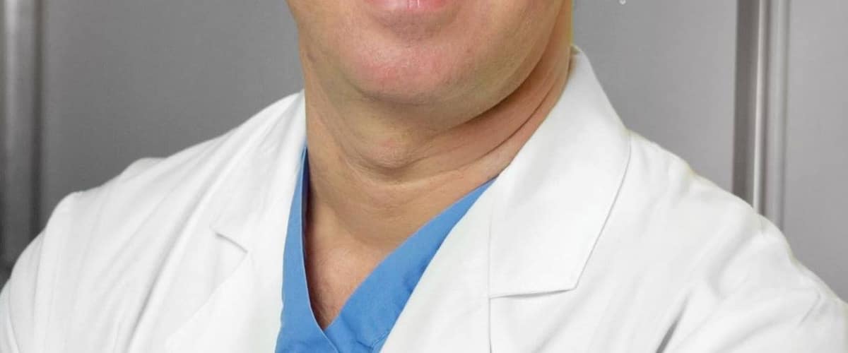 Andres Bustillo, MD, FACS in Miami, Florida
