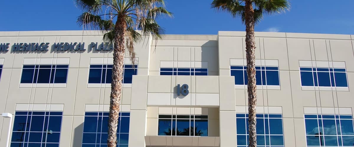 Andrew Smith, MD, FACS in Irvine, California