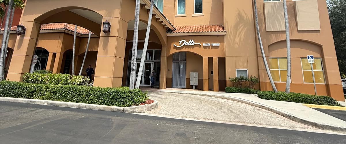 Dolls Plastic Surgery, LLC in Miami, Florida
