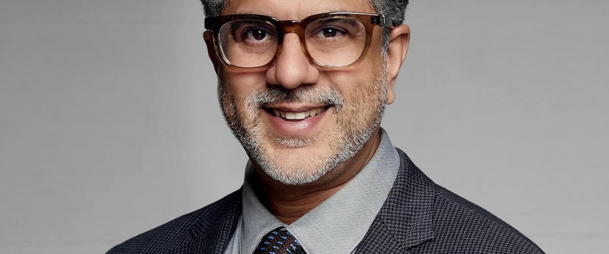 Dr. Dev Vibhakar, DO, FACS in Miami, Florida
