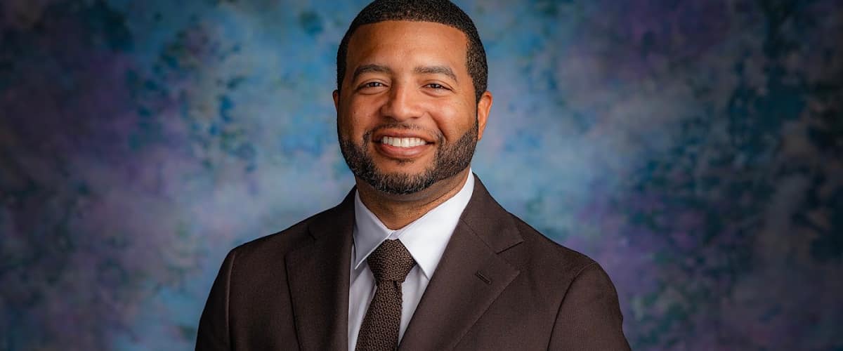Dr. John Davis, MD, FACS in Gilbert, Arizona
