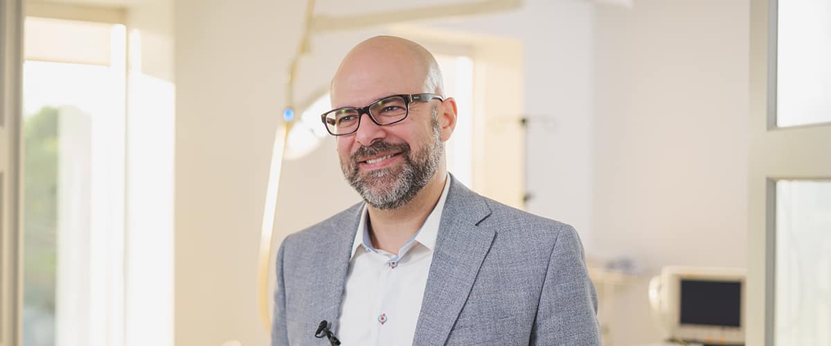 Dr. Mark Samaha in Montreal, Quebec