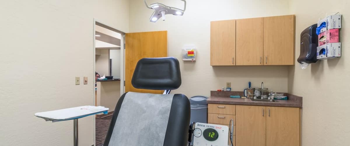 English Dermatology Gilbert in Gilbert, Arizona
