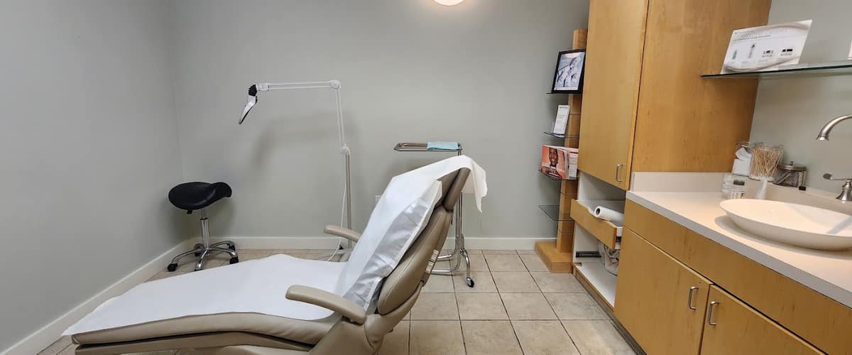 Forefront Dermatology Clive, IA in Des Moines, Iowa