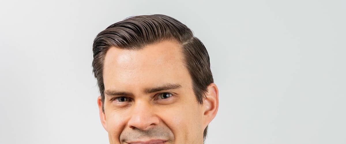 Kirk Lozada, MD, Facial Plastic Surgery in Philadelphia, Pennsylvania