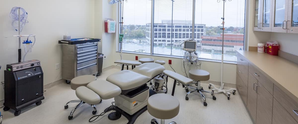 Kuy Plastic Surgery in Cincinnati, Ohio