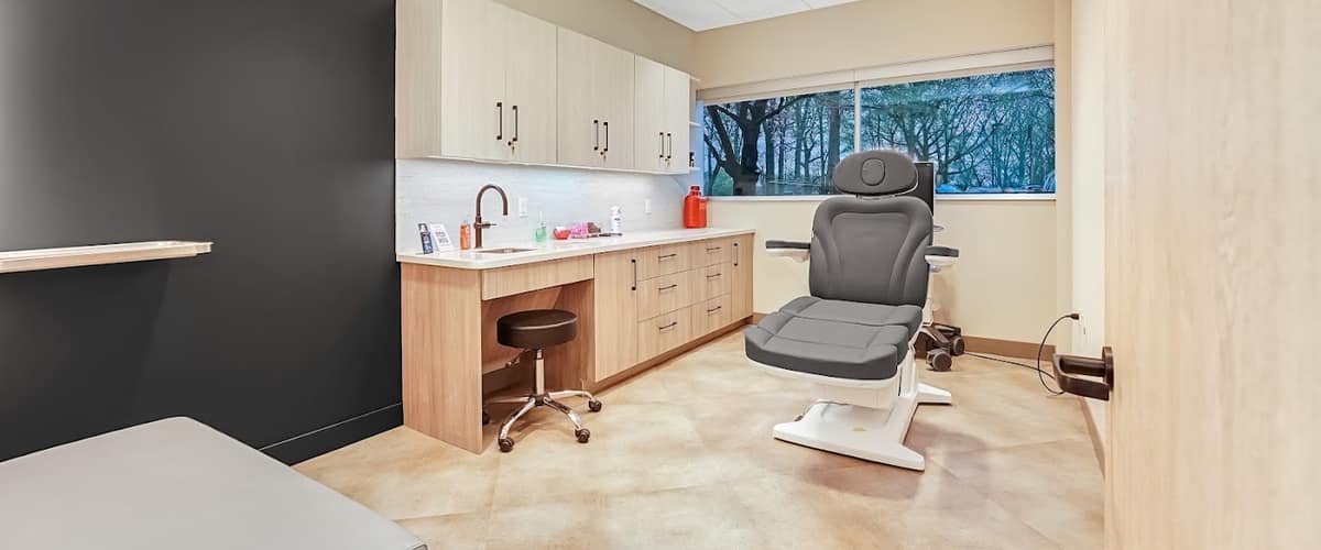 Matthew R. Kaufman, MD, FACS in Red Bank, New Jersey