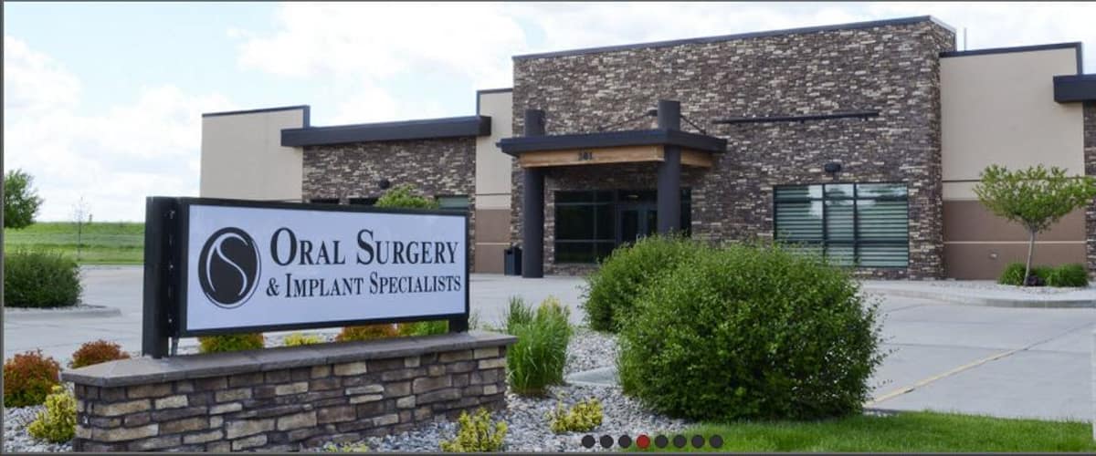 Oral Surgery & Implant Specialists in Sioux City, Iowa
