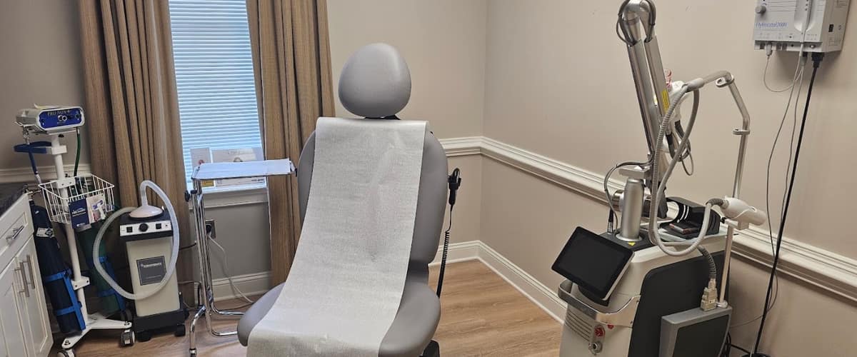 Pinnacle Dermatology - Centreville in Alexandria, Virginia
