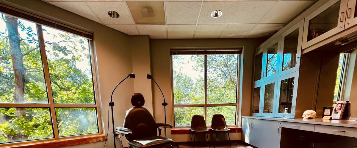 Raleigh Eye and Face Plastic Surgery (Pradeep Mettu, MD) in Raleigh, North Carolina