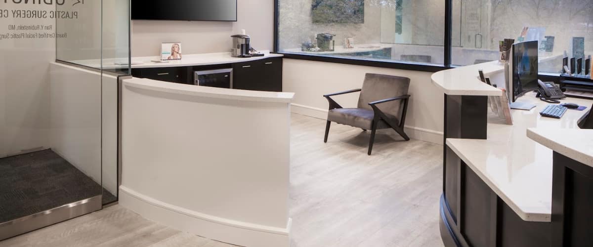 Rubinstein Plastic Surgery Center, LLC in Ridgewood, New Jersey