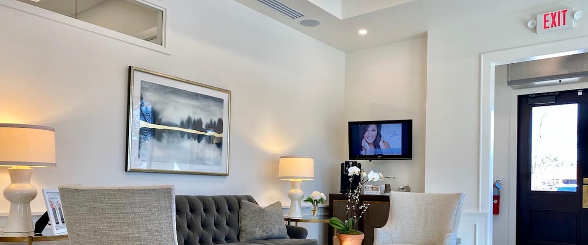 Vargas Face and Skin Center - Hannah Vargas, MD in Kansas City, Missouri