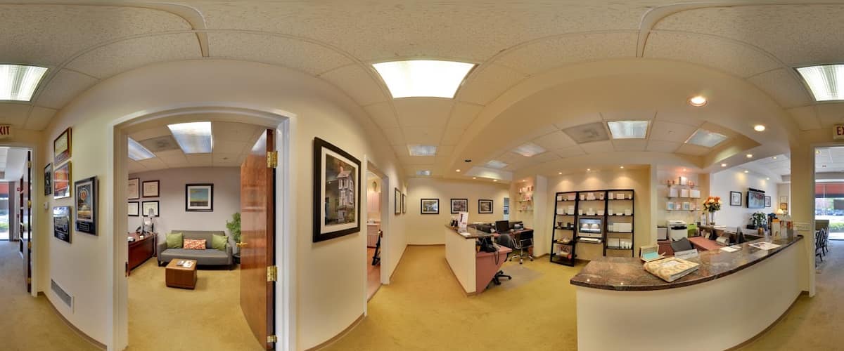 Yale Medicine Plastic Surgery - Tito L. Vasquez, MD FACS in Bridgeport, Connecticut