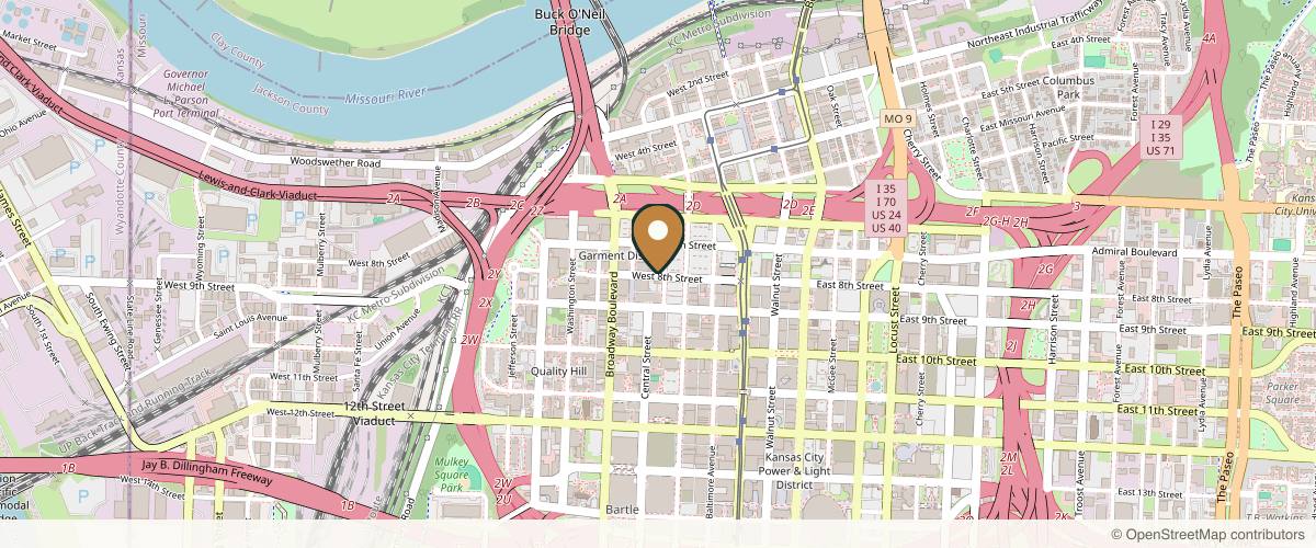 Map showing the exact location of The Glam Room KC at 304 W 8th St, Kansas City, MO 64105, USA